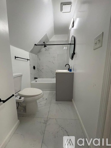 165 4Th Ave 2 Beds Apartment for Rent
