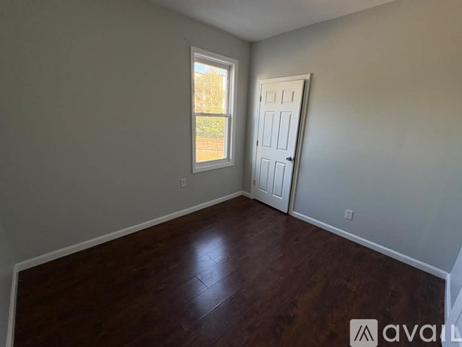 221 N 15th St 3 Beds Apartment for Rent - Photo gallery 3