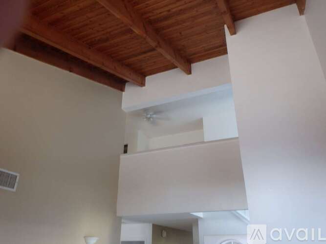 683 Dover Street 4 Beds Townhouse for Rent - Photo gallery 1