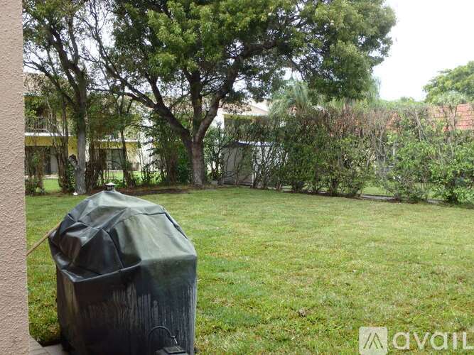 683 Dover Street 4 Beds Townhouse for Rent - Photo gallery 2