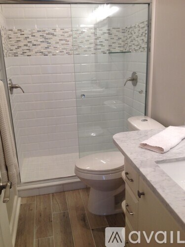 683 Dover Street 4 Beds Apartment for Rent