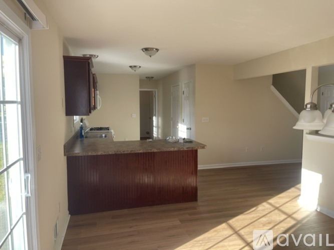 1475 Earie Way 4 Beds Single Family Home for Rent - Photo gallery 5