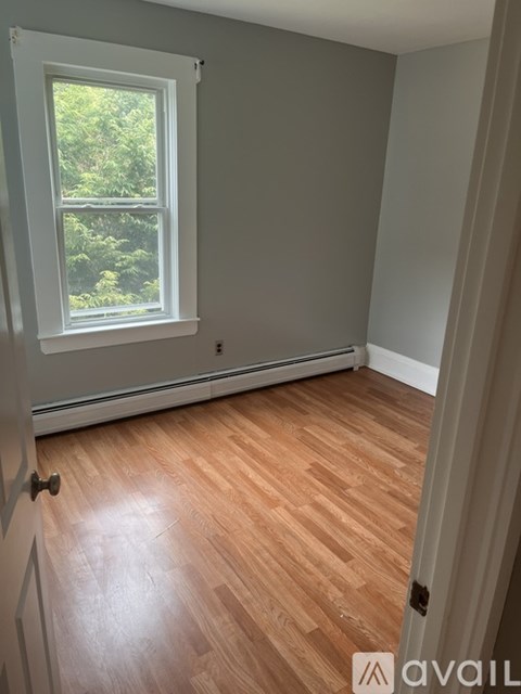 74 Linden Street 3 Beds Apartment for Rent