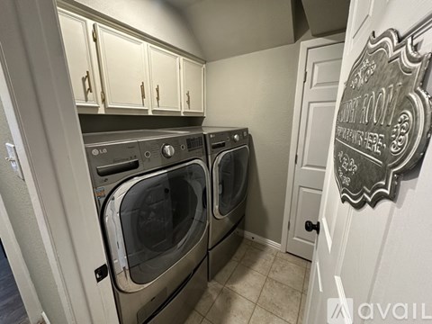 46 Lakewood Drive 5 Beds Apartment for Rent