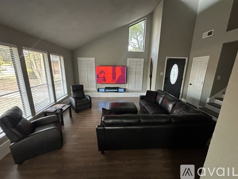 46 Lakewood Drive 5 Beds Apartment for Rent