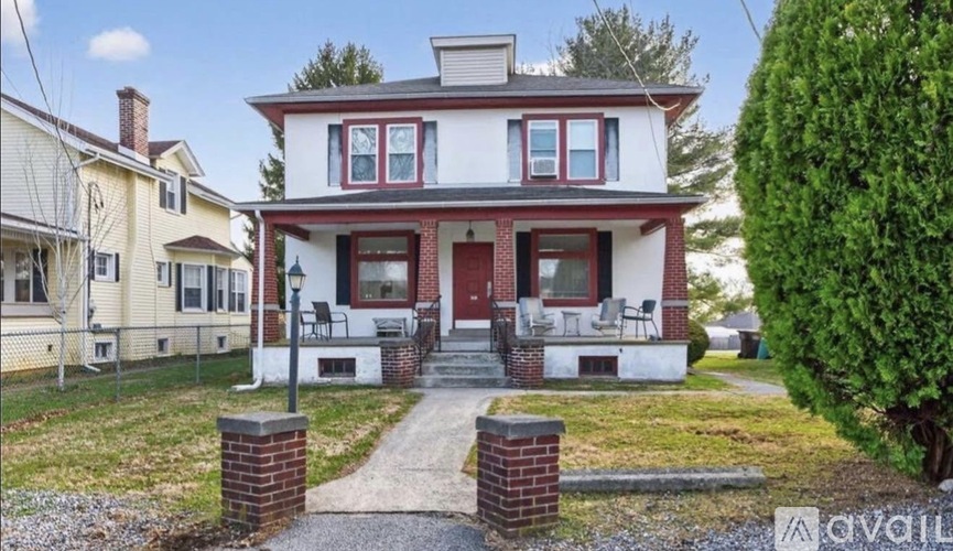 1939 Whitehall Avenue 1 Apartment for Rent - Photo gallery 1