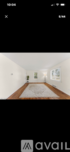 3090 Summit Street 3 Beds Single Family Home for Rent - Photo gallery 3
