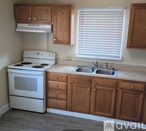 1453 6Th Ave 2 Beds Apartment for Rent