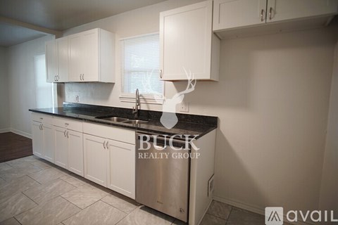 1400 NE 43Rd St 3 Beds Apartment for Rent