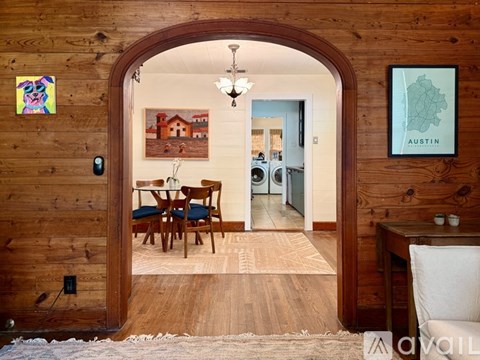 3706 Hollywood Avenue 2 Beds Apartment for Rent