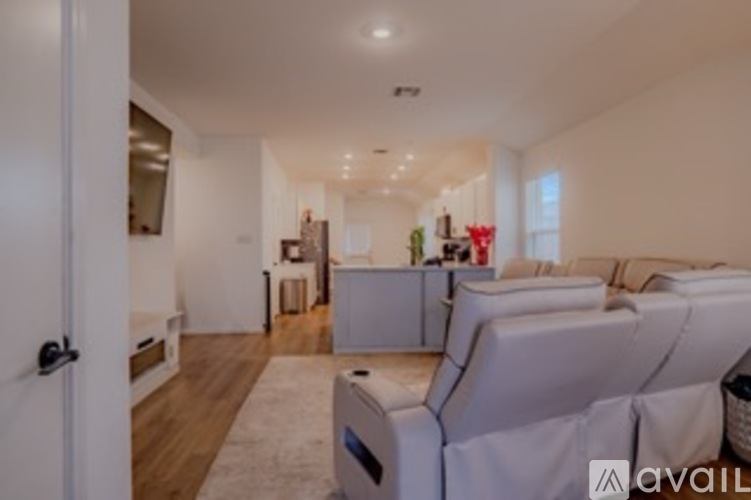 322 Canley Lp 3 Beds Single Family Home for Rent - Photo gallery 4