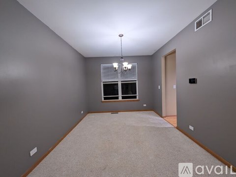 707 Thompson Avenue 4 Beds Apartment for Rent