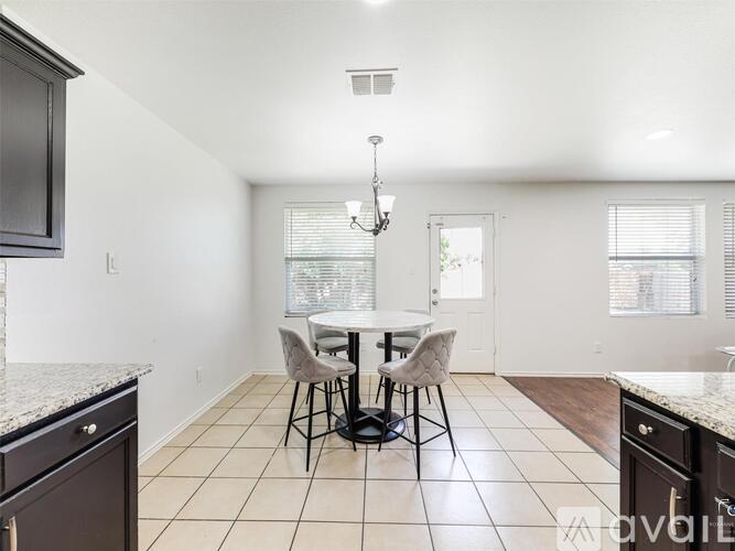 13262 Cleburne Drive 5 Beds Single Family Home for Rent - Photo gallery 4