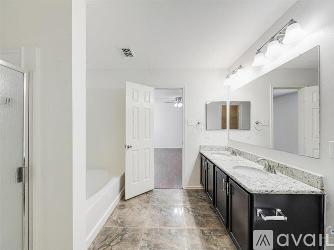 13262 Cleburne Drive 5 Beds Single Family Home for Rent - Photo gallery 5