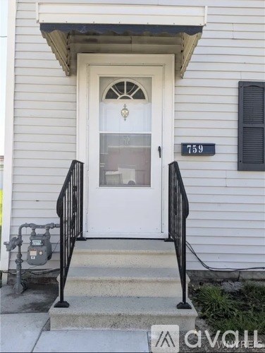 759 South Ogden Street 3 Beds Apartment for Rent