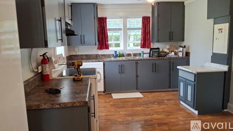 1660 Allen Rd 3 Beds Apartment for Rent