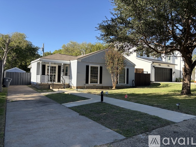 8915 Santa Clara Drive 2 Beds Single Family Home for Rent - Photo gallery 4