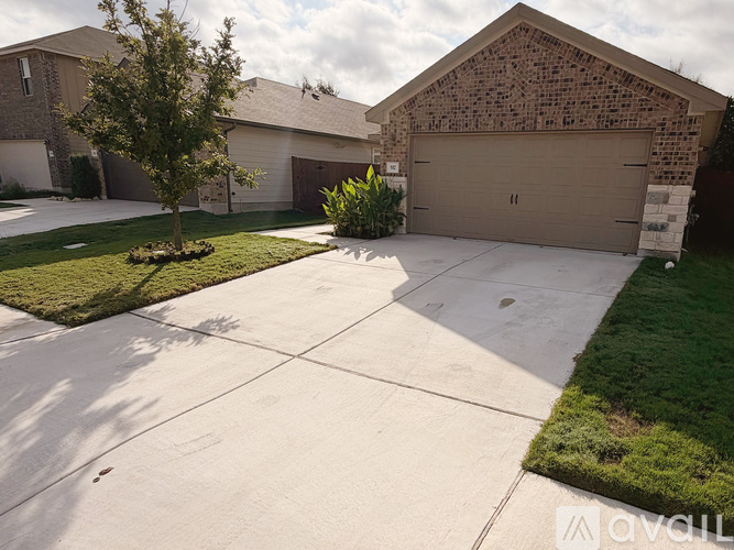 517 Longmount Cove 3 Beds Single Family Home for Rent - Photo gallery 3