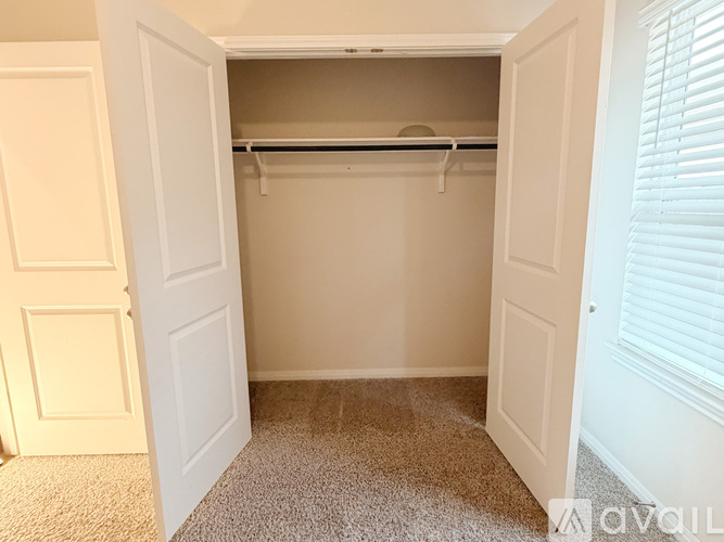517 Longmount Cove 3 Beds Single Family Home for Rent - Photo gallery 5