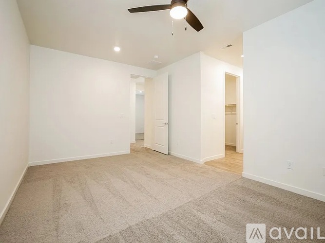 708 Fire Wheel Dr 3 Beds Single Family Home for Rent - Photo gallery 5