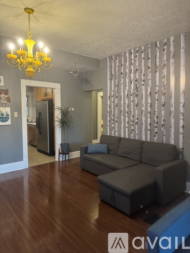 242 E Kelsey Avenue 2 Beds Apartment for Rent - Photo gallery 2