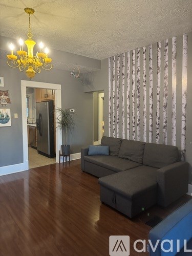 242 E Kelsey Avenue 2 Beds Apartment for Rent
