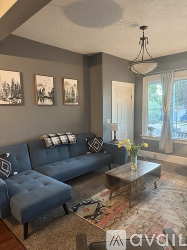 242 E Kelsey Avenue 2 Beds Apartment for Rent - Photo gallery 4