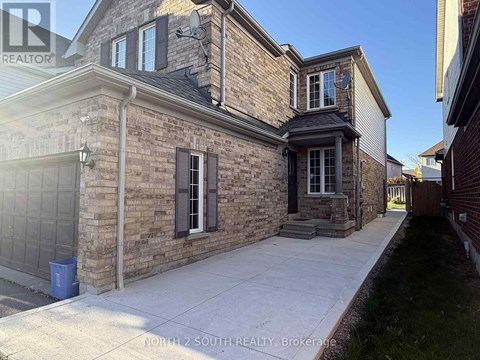 A house with a garage is for sale in Brockage.