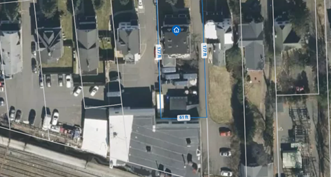 Franklin Place Parking Studio Apartment for Rent