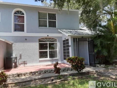 63 Emerald Bay Dr 4 Beds Apartment for Rent