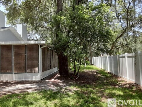 63 Emerald Bay Dr 4 Beds Apartment for Rent