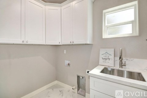 3960 Broadway 3 Beds Apartment for Rent