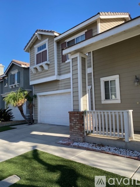 949 Palermo Lane 3 Beds Apartment for Rent