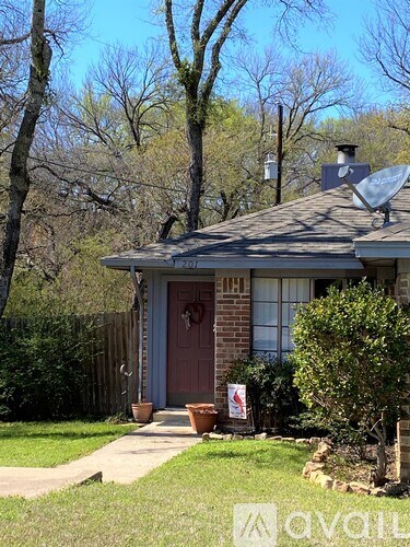 201 Shady Valley Drive 2 Beds Apartment for Rent