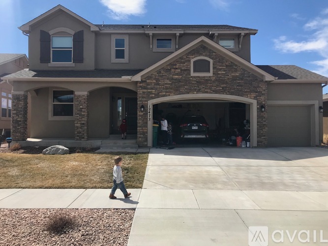 12472 Pensador Drive 6 Beds Single Family Home for Rent - Photo gallery 1