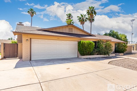 1903 East Balboa Drive 3 Beds Apartment for Rent