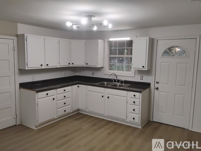 616 Kevin St 3 Beds Single Family Home for Rent - Photo gallery 3