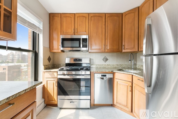 5858 N Sheridan Rd 1 Apartment for Rent - Photo gallery 1