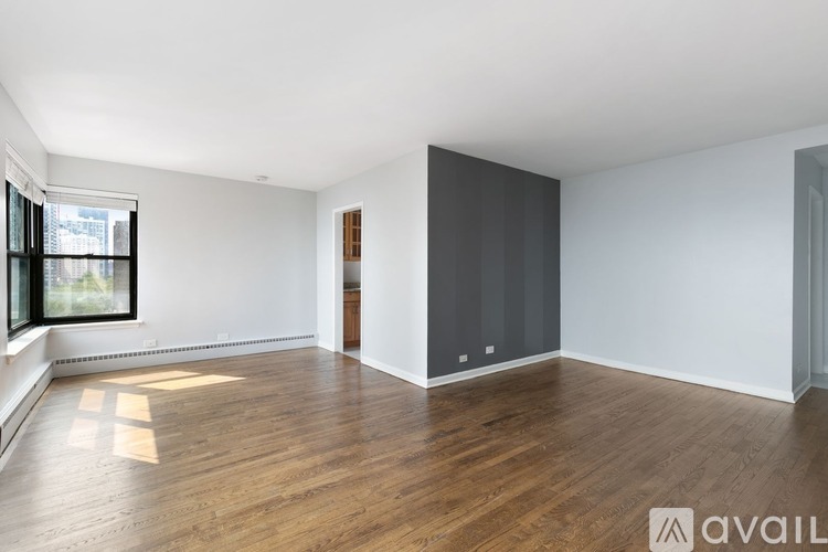 5858 N Sheridan Rd 1 Apartment for Rent - Photo gallery 3