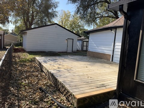 2401 Maple St 4 Beds Apartment for Rent