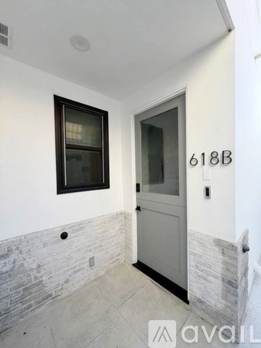 618 Marguerite Ave 2 Beds Condo for Rent - Photo gallery 3