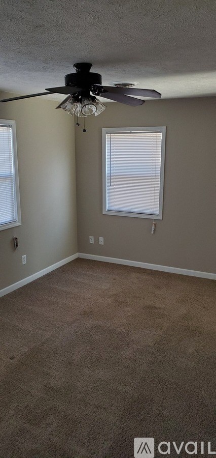 2605 Avenue H 3 Beds Apartment for Rent