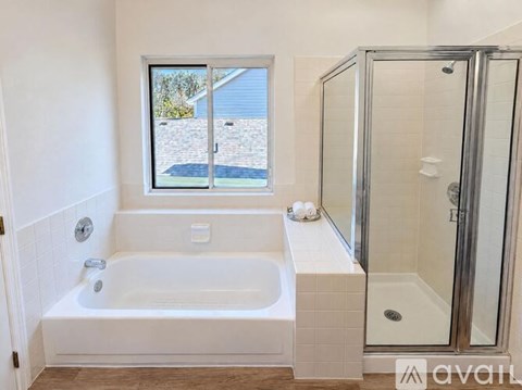 5641 Boulder Crest St 3 Beds Apartment for Rent