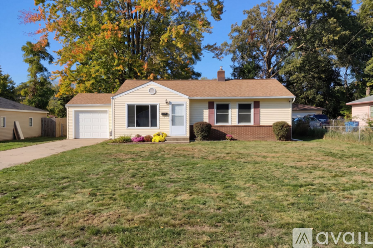 642 Kendalwood St NE 3 Beds Single Family Home for Rent - Photo gallery 1