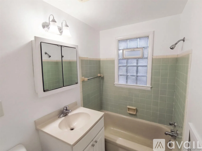 642 Kendalwood St NE 3 Beds Single Family Home for Rent - Photo gallery 4