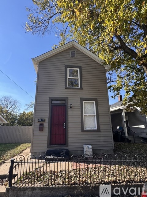 463 Bingham St 3 Beds Apartment for Rent
