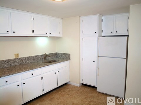17 Sinai Circle 2 Beds Apartment for Rent