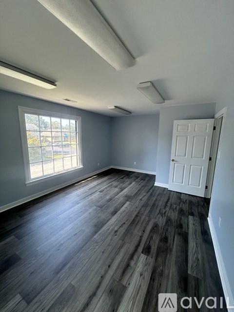 7266 Hanover Green Drive 4 Beds Apartment for Rent