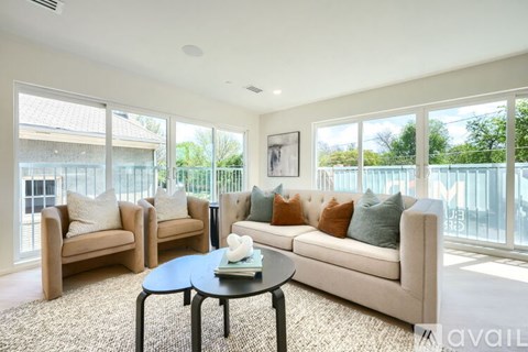 5705 Live Oak St 2 Beds Apartment for Rent