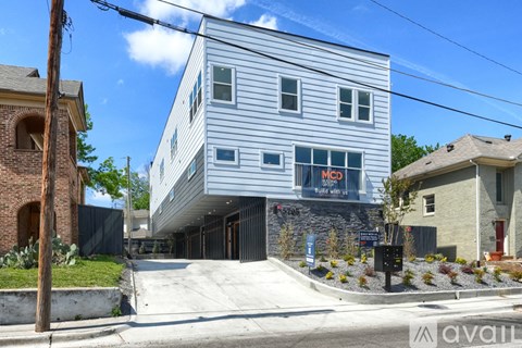5705 Live Oak St 2 Beds Apartment for Rent